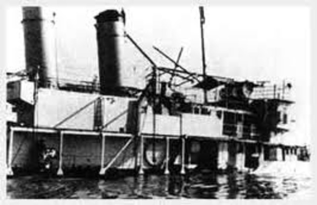 Japan sinks the "Panay" ship