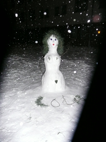 La creación de LOLA