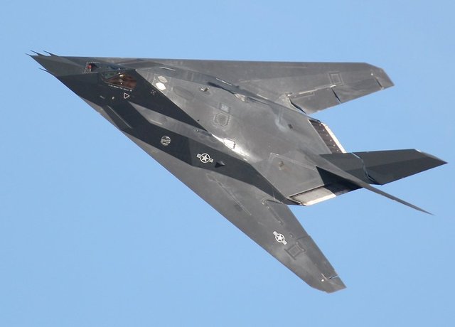F-117 nighthawk (stealth fighter)