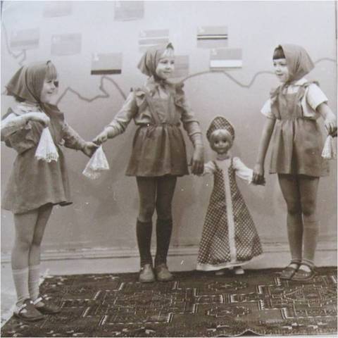 На первомайском утреннике