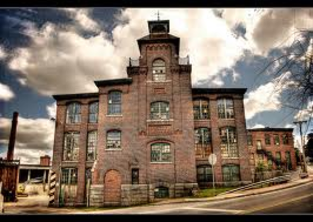 Abbot Worsted Mill landand buildings bought by the Murray Printing Company