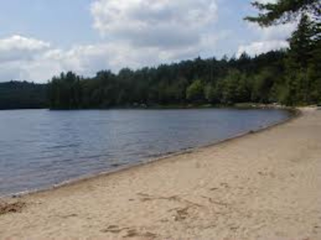 Thomas Hittinger buys the picnic area of Forge Pond and expands his ice bsiness to westford
