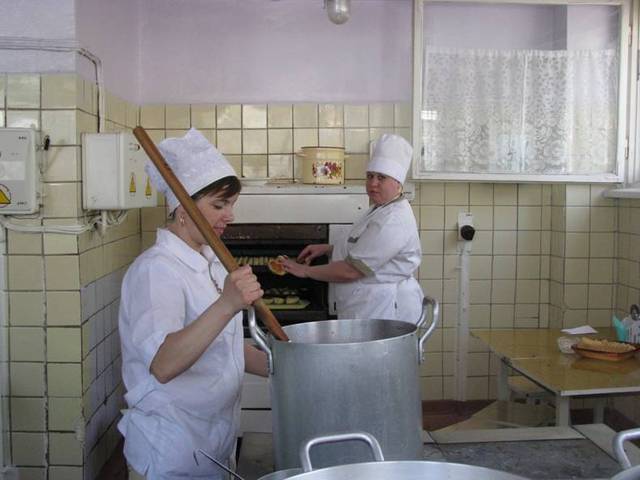 Спасибо нашим поварам, за то, что вкусно варят нам!