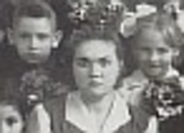 В 1961 году заведующей была назначена Зацеленина Надежда.