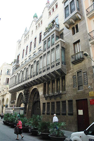 Дворец Гуэля