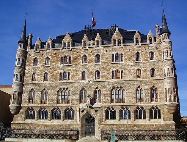 Дом Ботинес