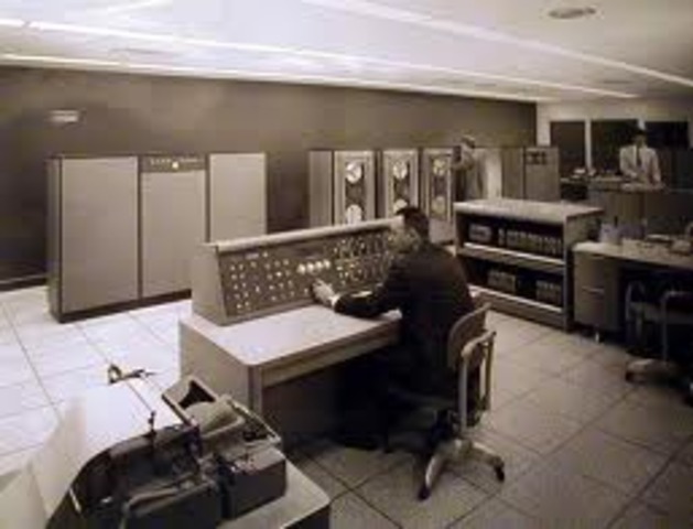 First computer made by U.S bussiness