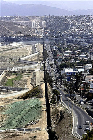 Cruzaron La Frontera