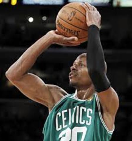 Allen vs Smith and Pippen