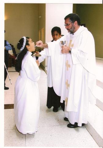 Cumplí 9 años e hize la primera comunión el 8 de Diciembre en la iglesia San Antonio