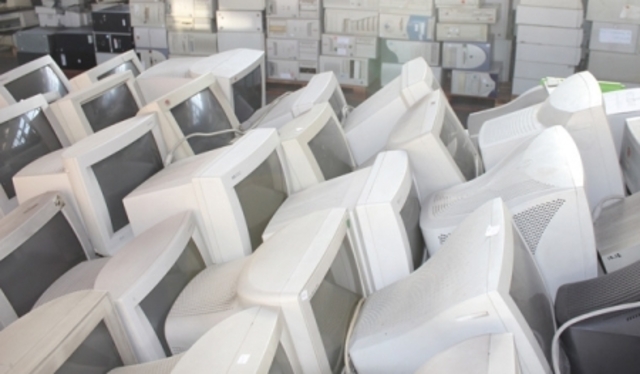 1 millón de computadoras conectadas.