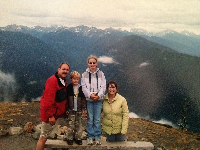 Mi familia y yo subimos Mt. Rainer en dos mil y siete