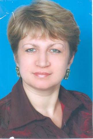 Педагоги принимают участие в профессиональных конкурсах «Учитель года» и «Воспитатель года», а так же в конкурсе «Женщина года».