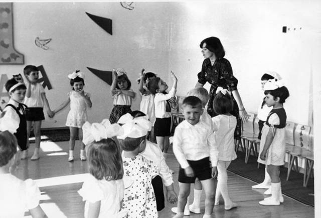 вечер развлечений для детей «На улице не в комнате, о том всегда вы помните»