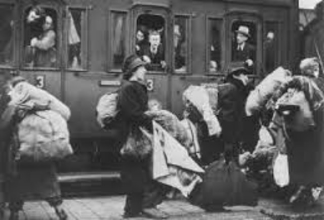 First deportation of German Jews into occupied Poland.