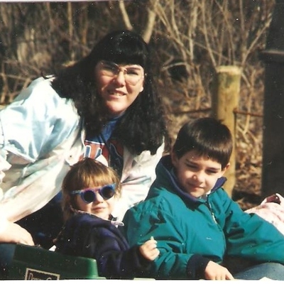 Timeline: Mi Familia  Emilia Quayle