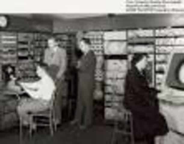 the first computer with RAM