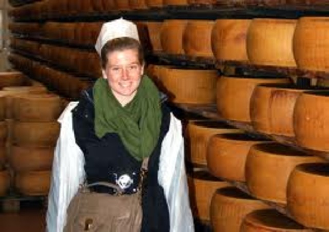 First Cooperative came together in France