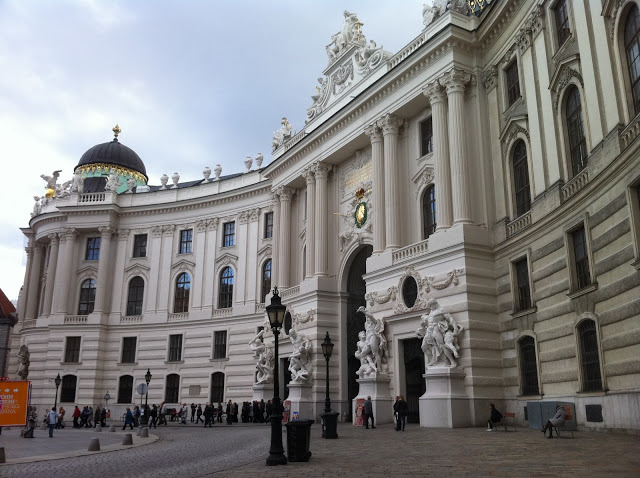 The beginning of the Spanish Riding School of Vienna