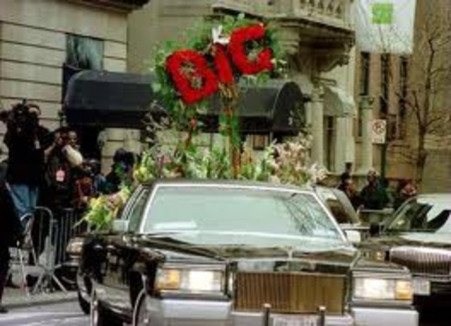 Faith evans and Wallace Mother go to the LAPD