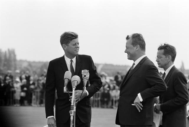 Kennedy houdt zijn bekende toespraak in Berlijn.