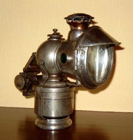 Carbide Lamp invented