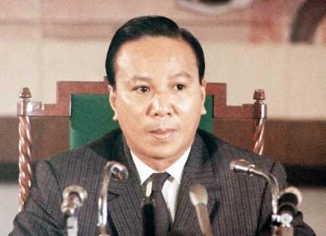 Nguyễn Văn Thiệu becomes South Vietnam's President
