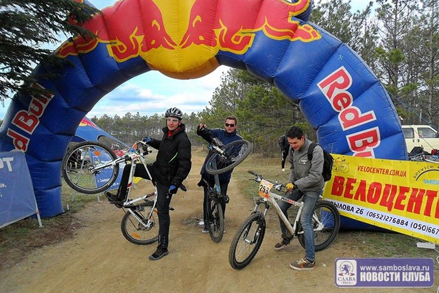 Керчане участвовали в велогонке "Весенний зной 2013"