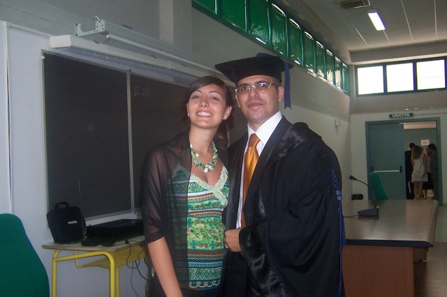 Simone si laurea per la prima volta