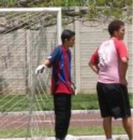 Ingrese al equipo de futbol del Colegio