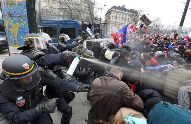 Du grabuges sur les Champs