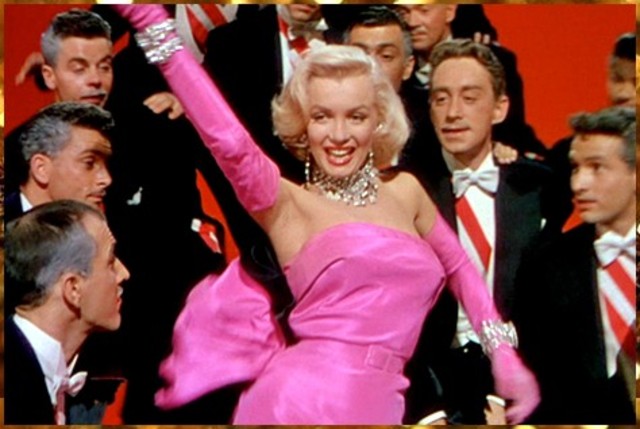 Adeus, Norma e olá, Marilyn!