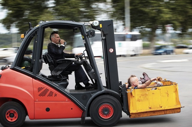 "Велика вечірка" (LE GRAND SOIR), 17-19 квітня о 18.00