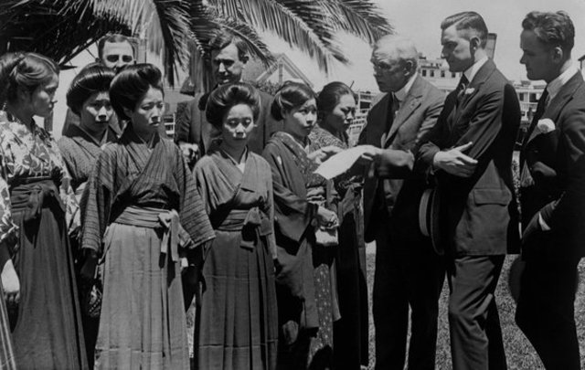 Japanese Immagrating to California