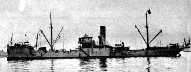 Os navios brasileiros Itagiba e Arará são torpeadados pelo submarino alemão