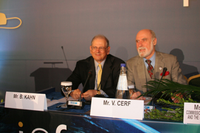 Vinton Cerf, Robert Kahn