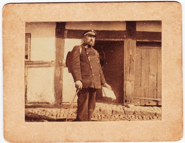 Rasmus Jacobsen, landpost, ca. 60 år