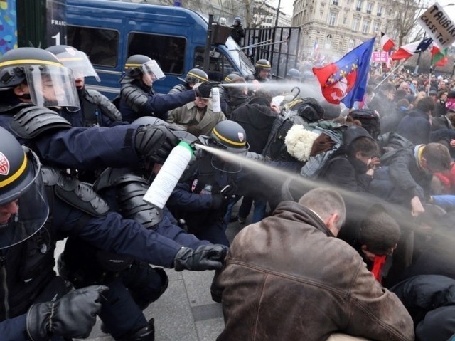 Le Printemps Français entre en résistance