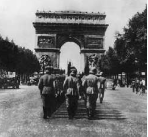 Germans enter Paris