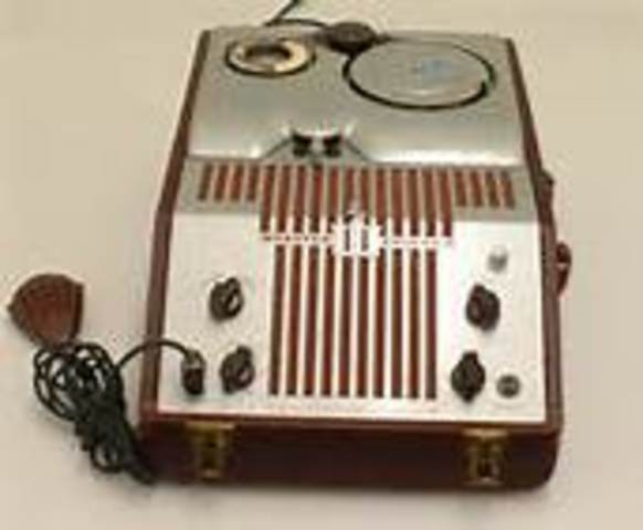 Wire recorder.