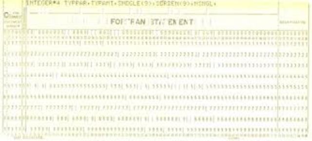 se crea el lenguaje FORTRAN