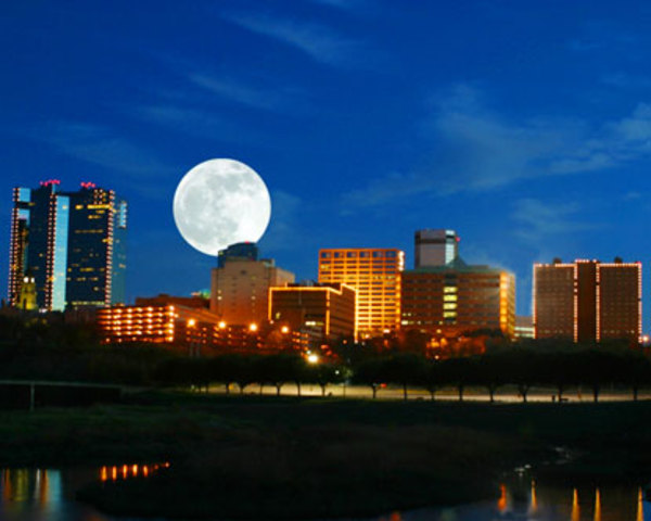 Townes Van Zandt is born in Fort Worth, Texas.