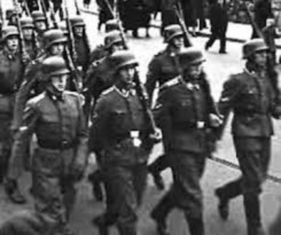 Nazis Enter Piotrkow