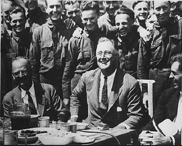 Wallace delivers a speech at Madison Square Garden