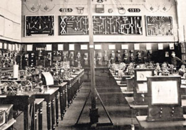 ARDANET ANTESESOR DE INTERNET.