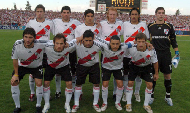 debuta en river plate