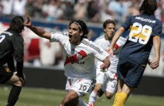 primer gol contra Boca juniors