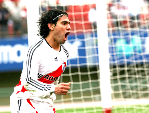 crece en los últimos dos años como delantero