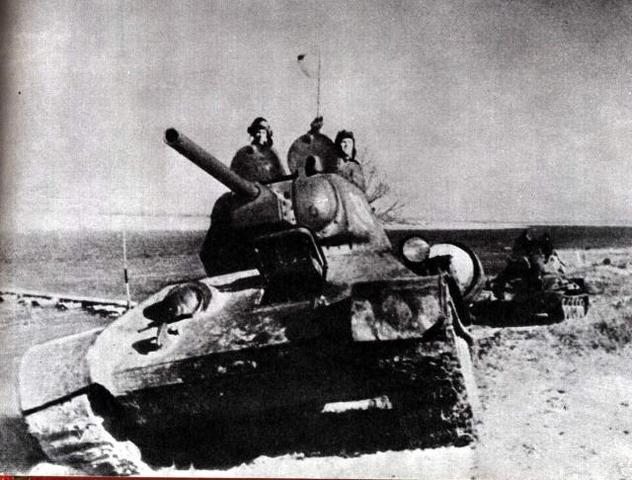 Война. Выпуск водителей танка