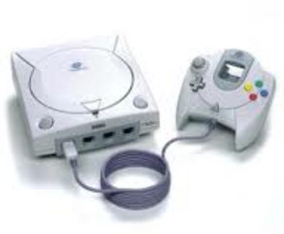 El sistema Sega Dreamcast es lanzado y considerado una de las mas importante innovaciones del año
